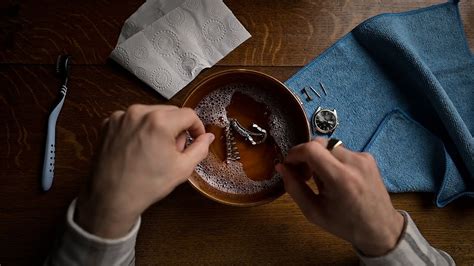 how to clean vintage watches.